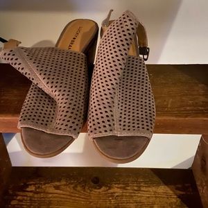 Lucky Brand Sandals/ block heels- Sz 9